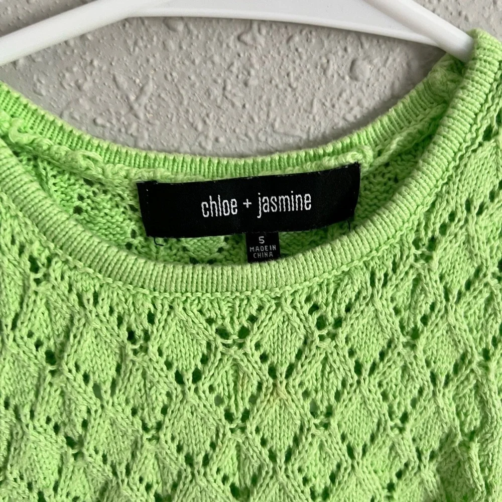 Boutique Lime Green Lace Sleeveless Tank Top Chloe and Jasmine